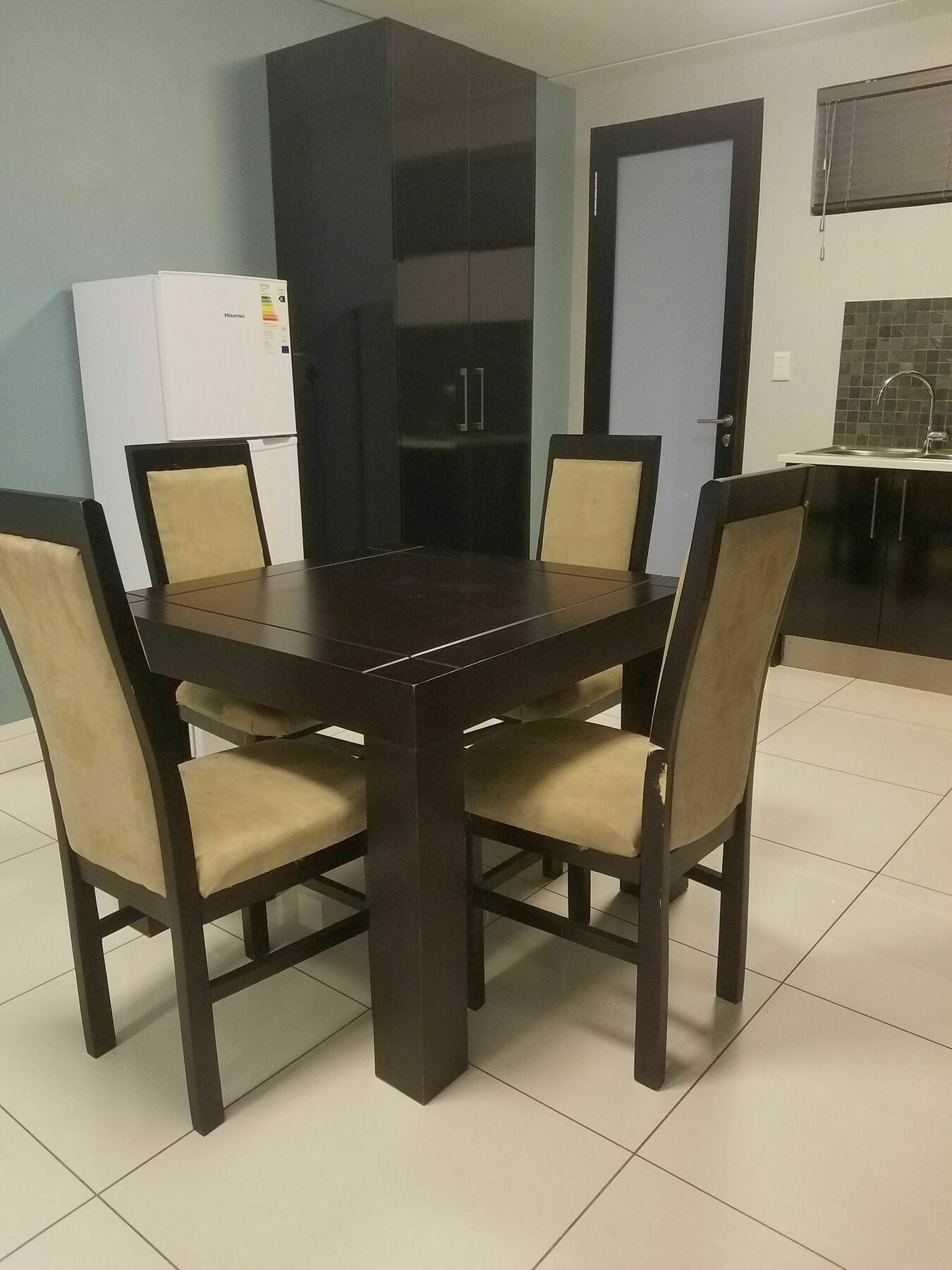 77 On Independence Self Catering Apartment Виндхук Экстерьер фото